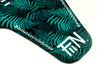 FiiN Mudgard in dark forest green mit Farnmuster, Detailansicht FiiN Logo